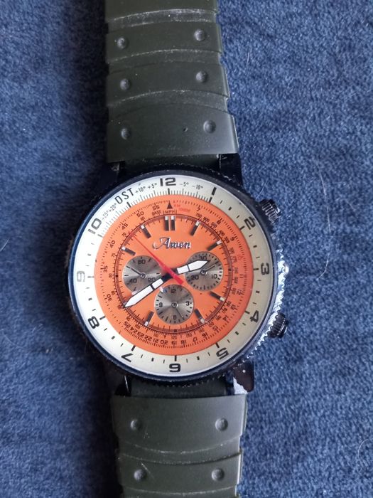 Отдам  за шоколад