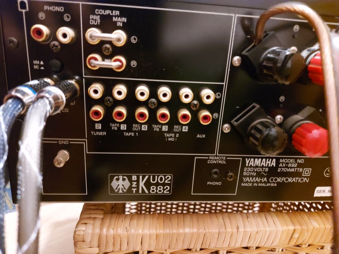 Wzmacniacz Yamaha AX-892