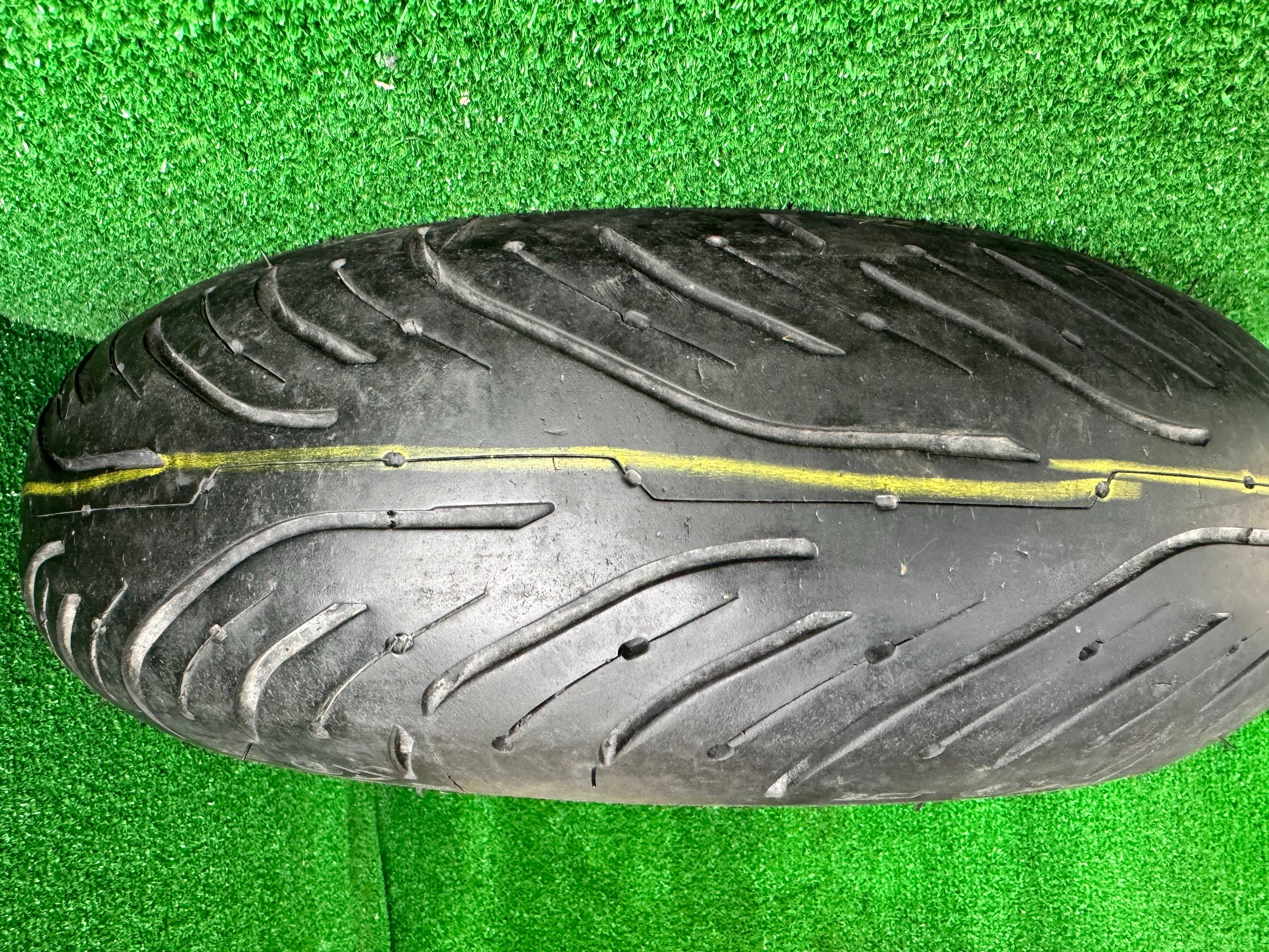 160/60/15 Michelin pilot road 4 scooter pneu usado mota