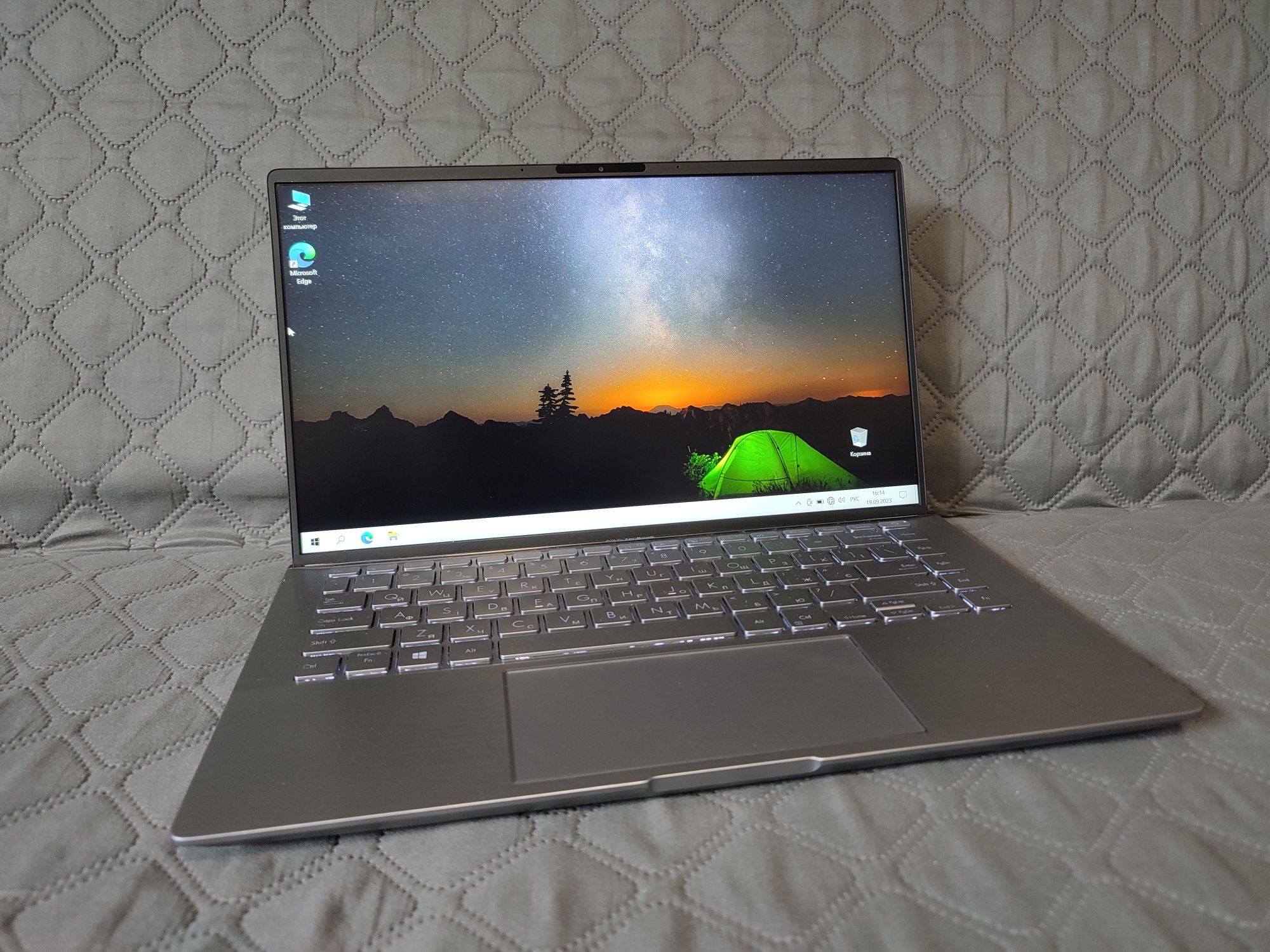 Як новий ігровий потужний легкий бізнес ноутбук Asus ZenBook