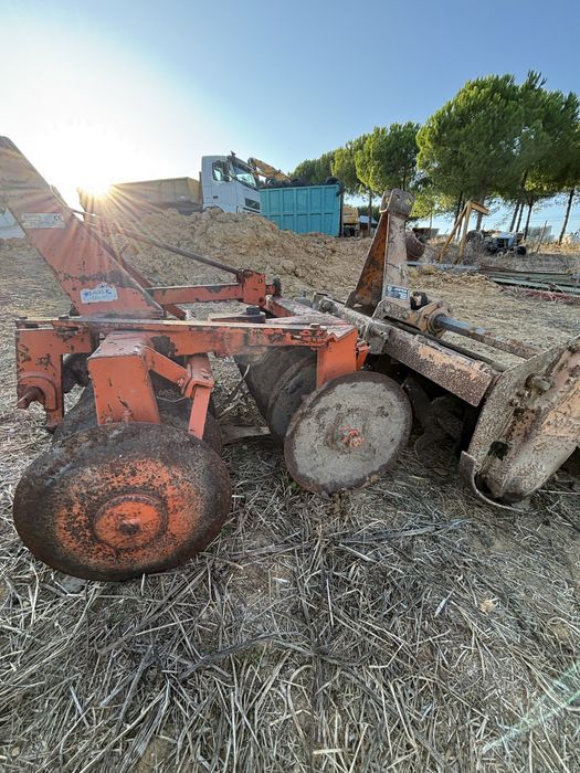 Massey ferguson 1030 4x4 com alfaias