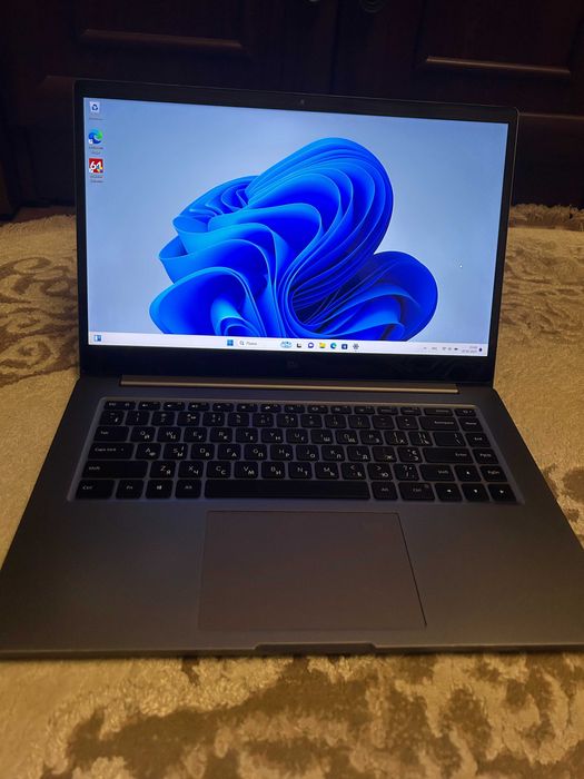 Xiaomi 15 Pro / Intel core i7 8550U /16Gb DDR4 / SSD 128Gb / MX150 2GB