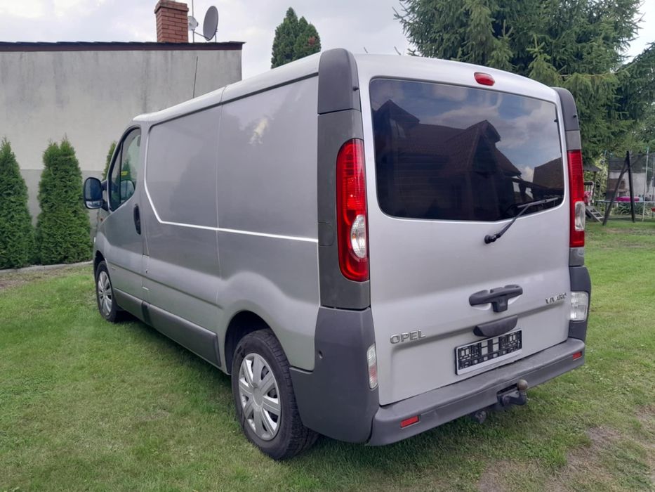 Opel vivaro sprowadzony klima