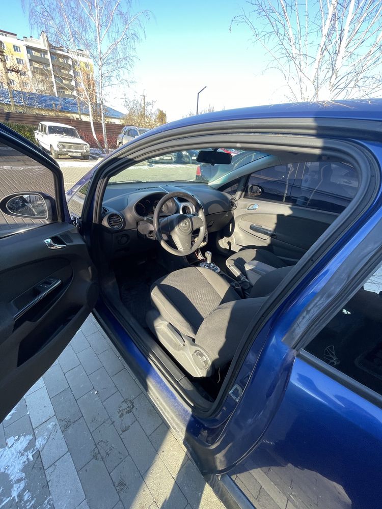 Opel corsa d 2008 1,2 газ/бензин робот