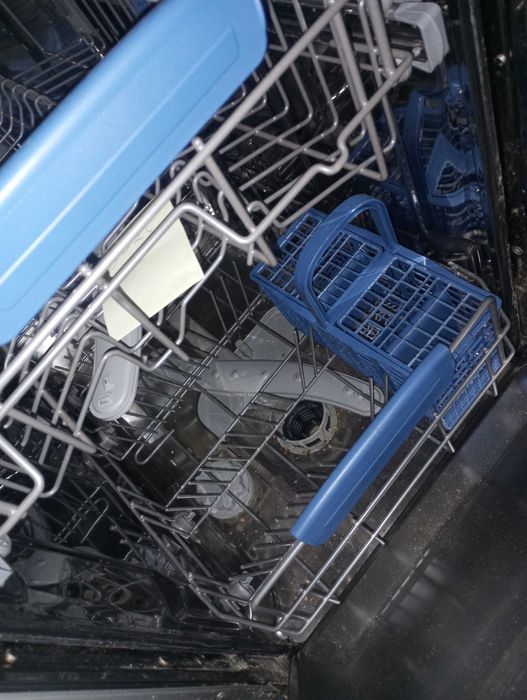 Zmywarka do zabudowy Indesit kolor srebrny