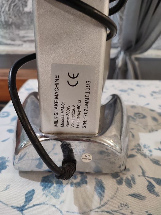 Блендер для молочних коктейлів (Шейкер)