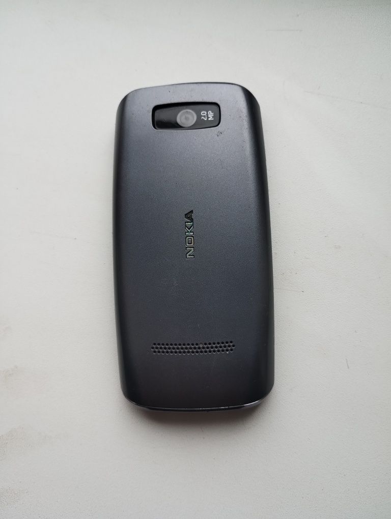 Nokia 305 смартфон.