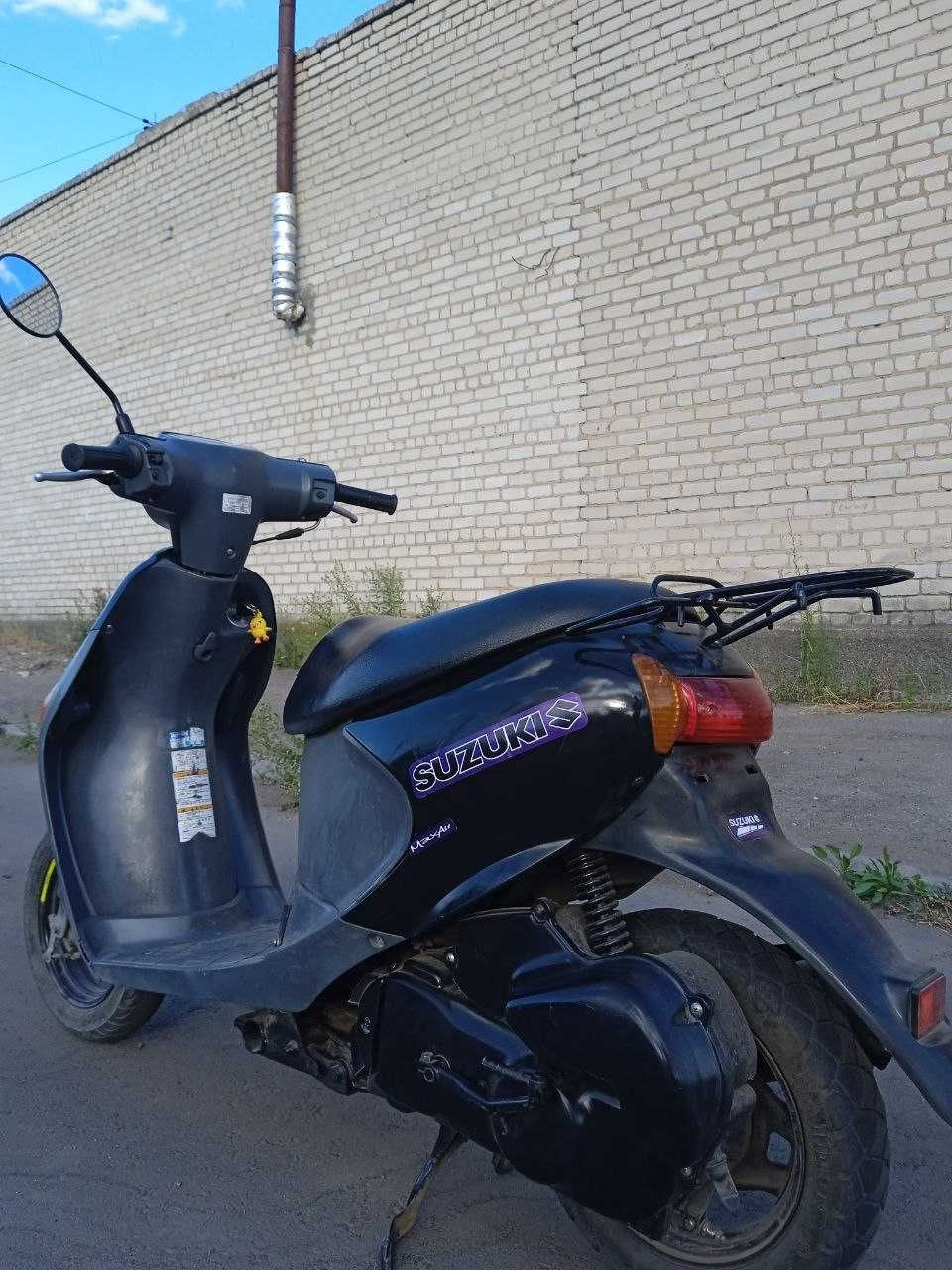 Скутер Suzuki Let's 4