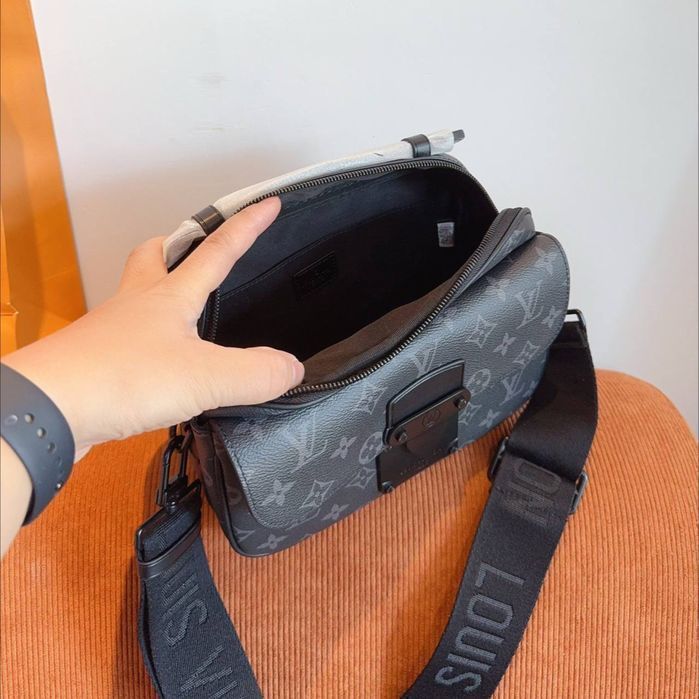 LOUIS VUITTON S LOCK сумка мужская мессенджер барсетка кожаная кожа