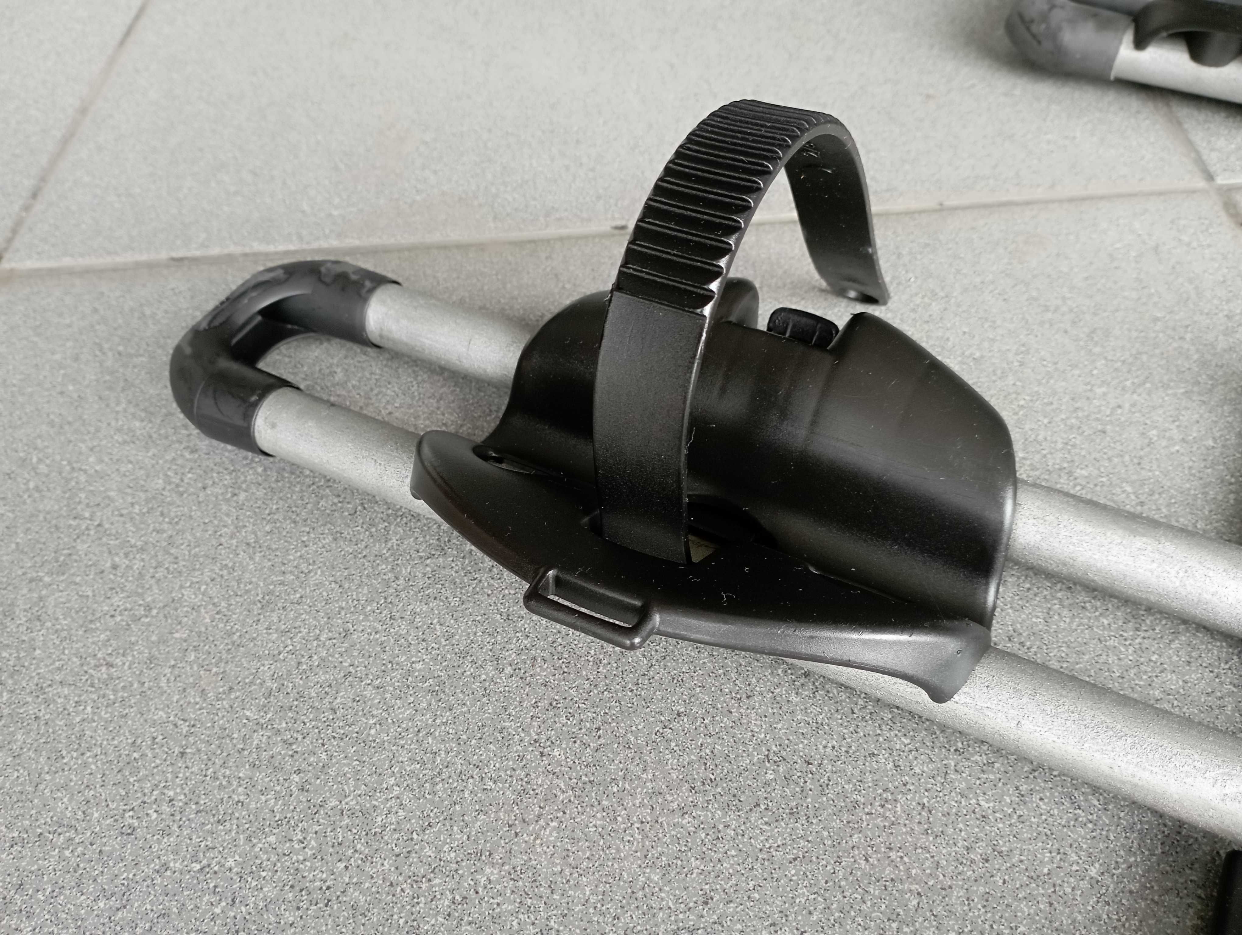 Barras Focus SW e suporte de bicicleta THULLE