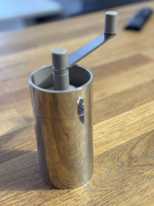 ręczny młynek do kawy Tchibo