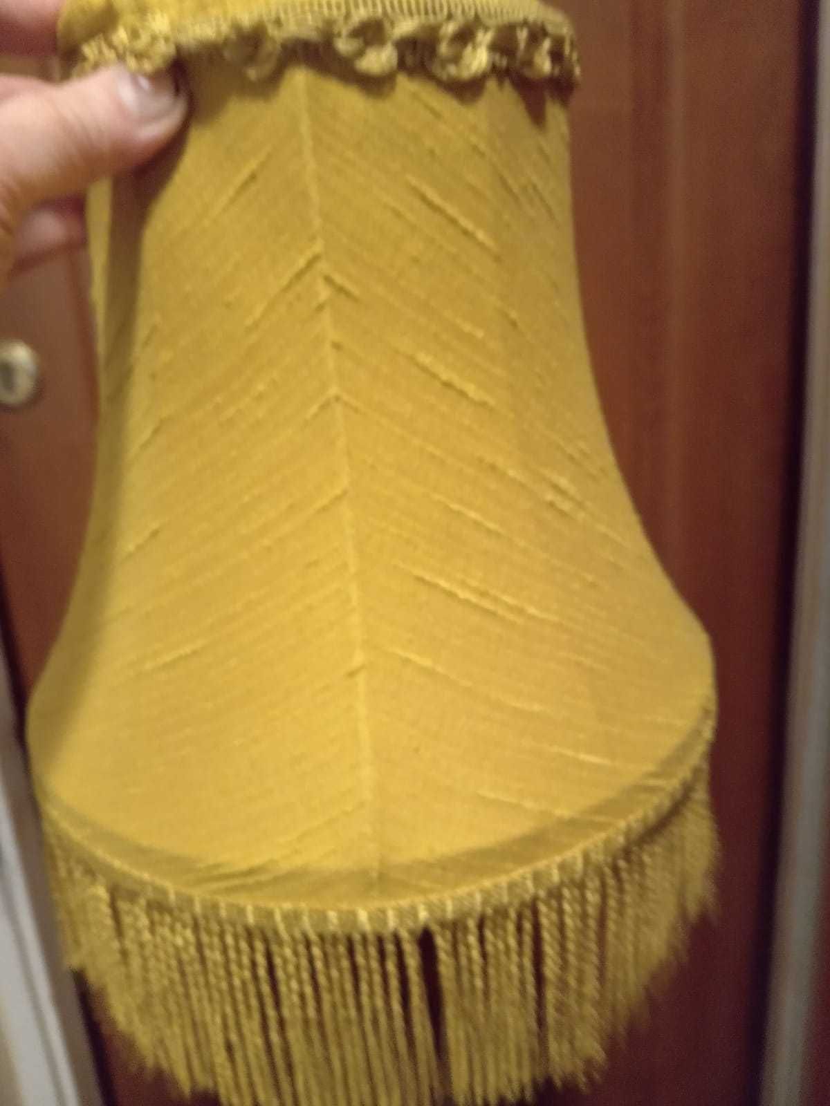 Stara lampa podlogowa z ladnym abazurem.