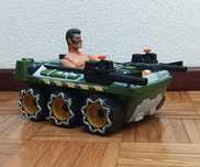 Action Man + Tanque