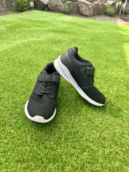 Легенькі кросівочки сіточка 33 розмір