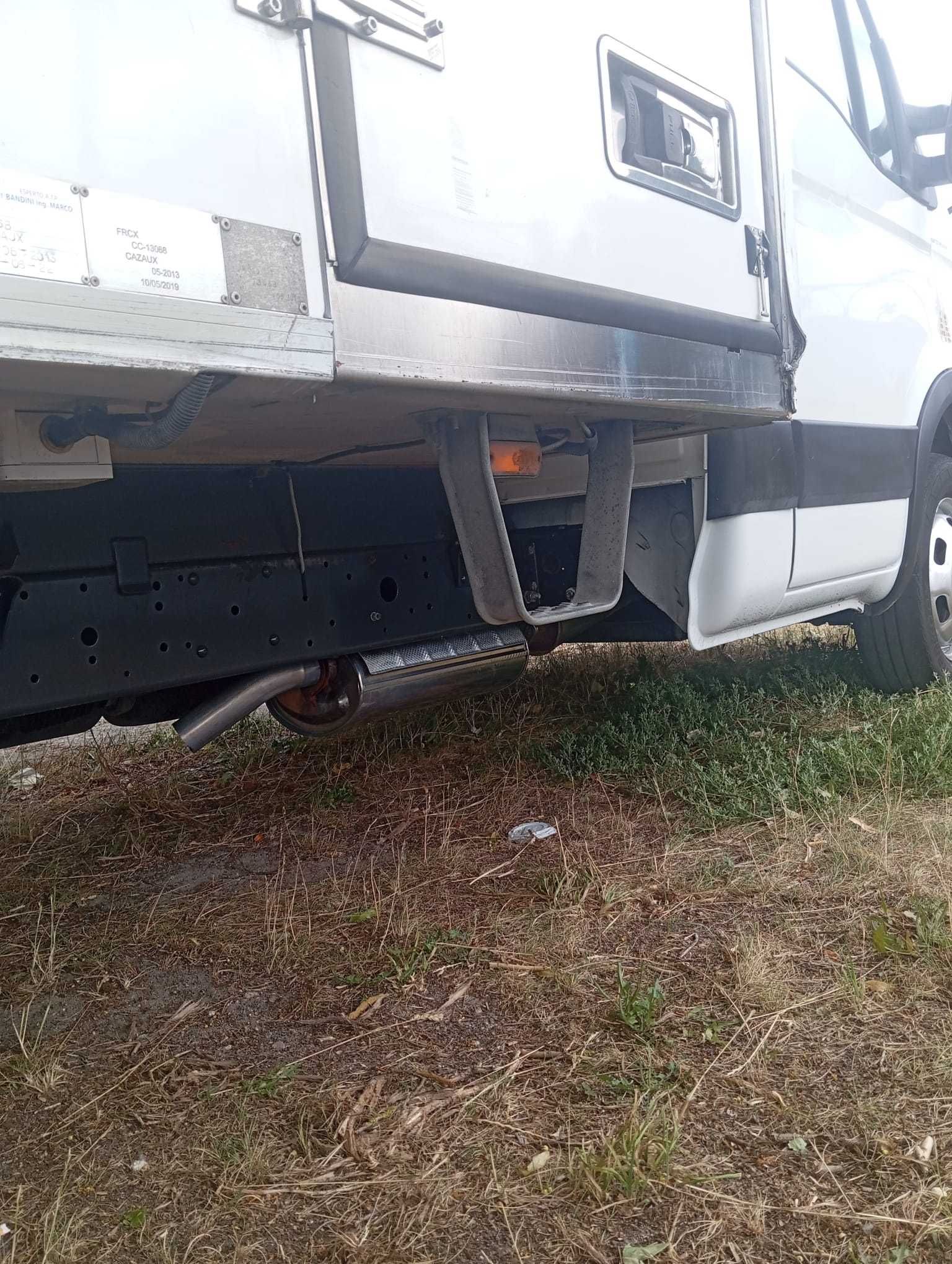 izoterma , chłodnia iveco 35C13   2013r petarda