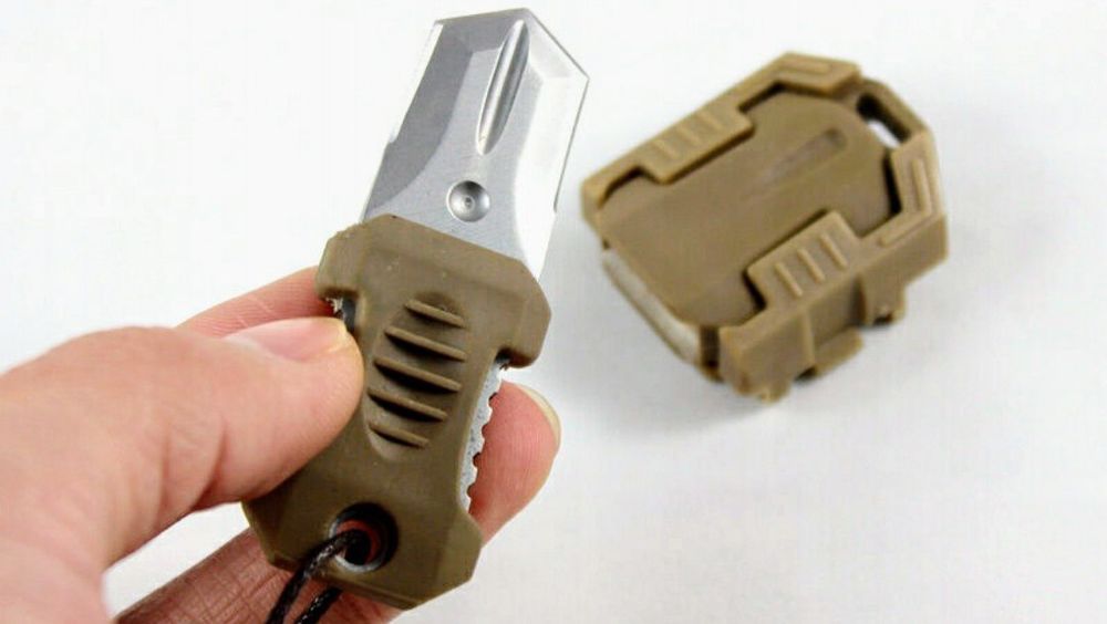 Nóż taktyczny ratunkowy