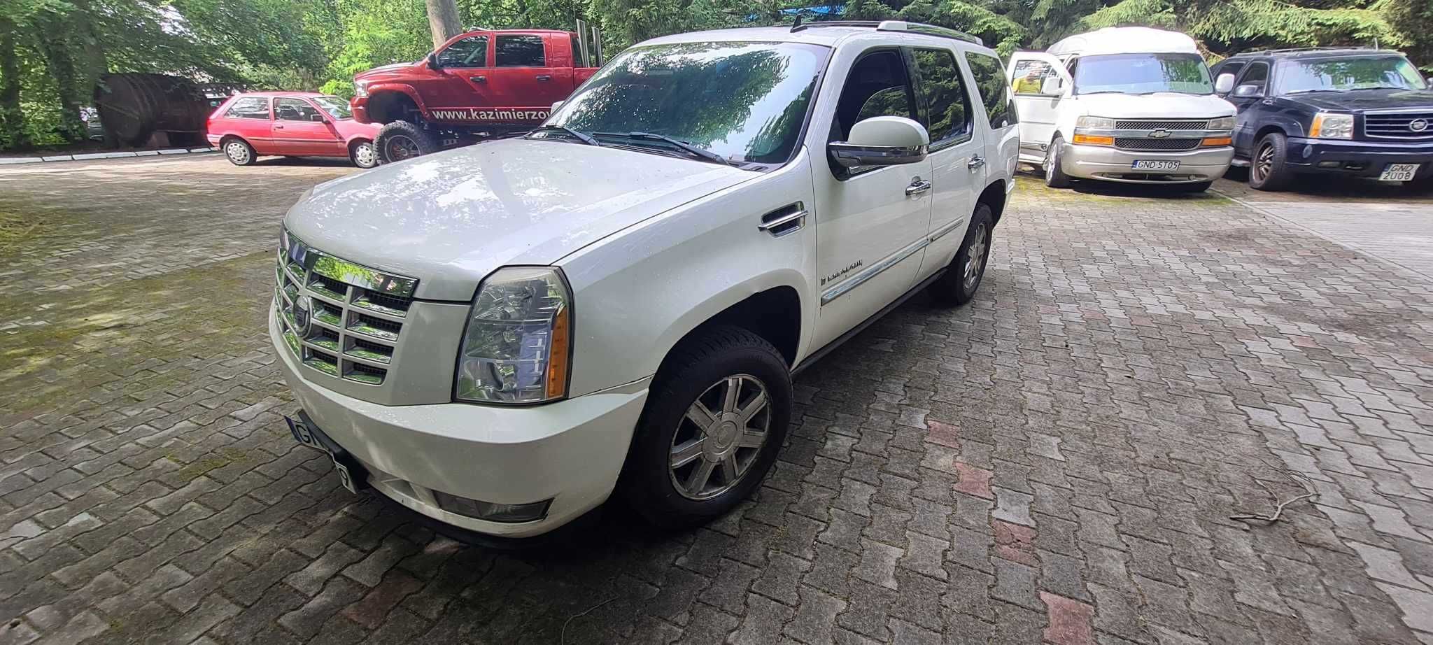 Escalade III 6,2 v8 409kM