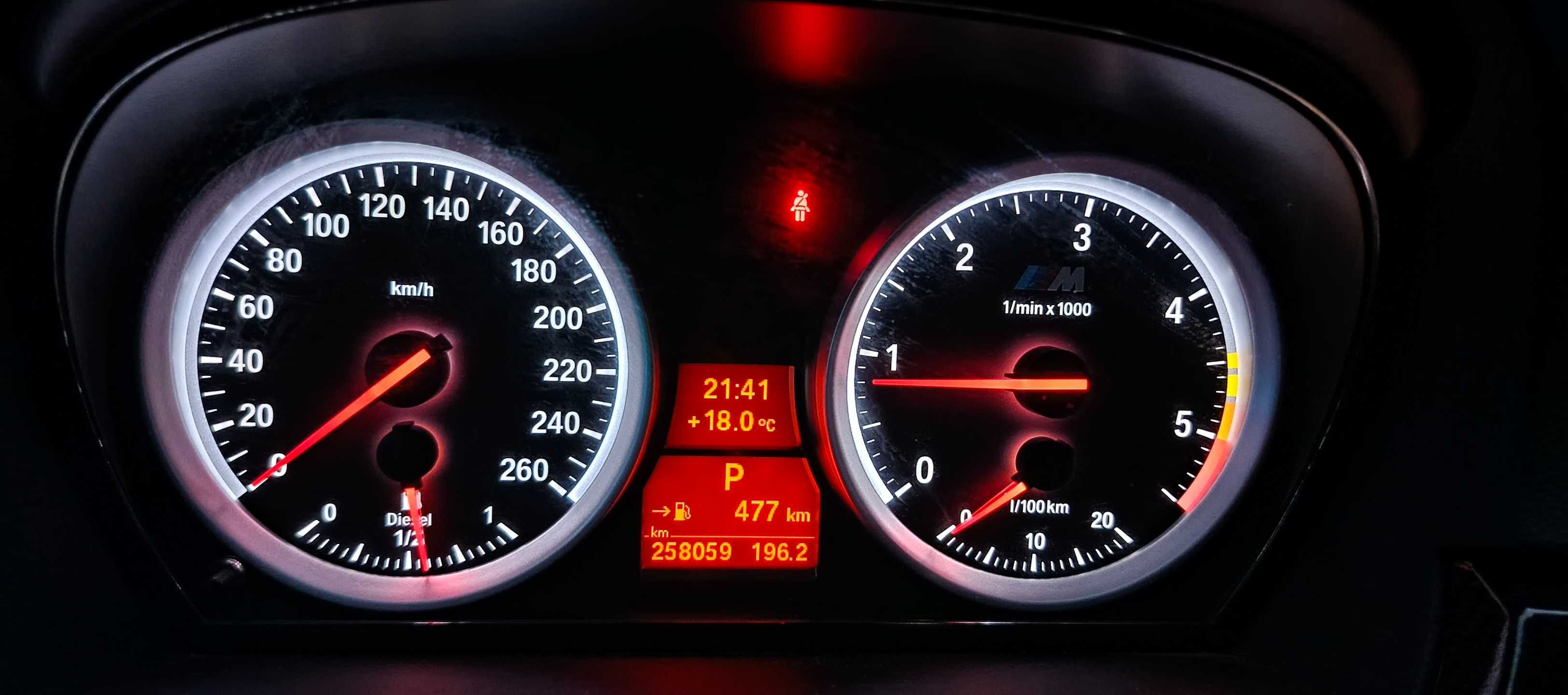 Licznik HIGH BMW E 90 92 60 LED