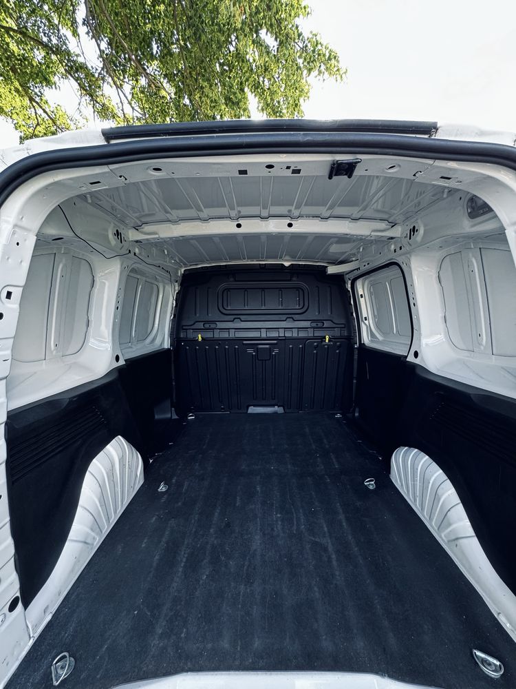 Citroen Berlingo 1.5 BlueHDi 102 KM – Salon PL – 3 osoby – Klima
