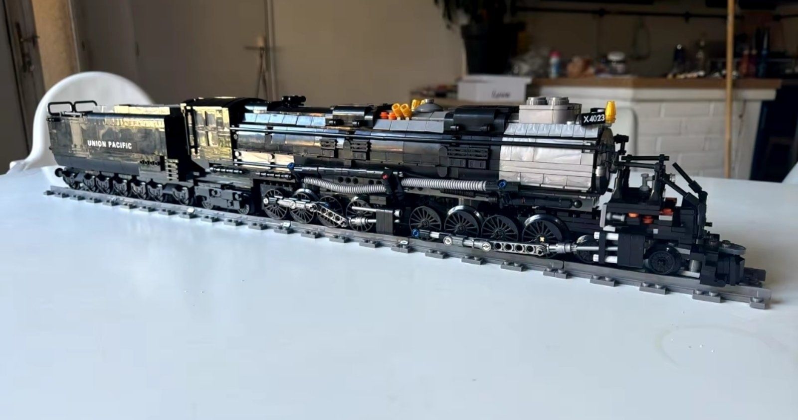 Конструктор локомотив  1в1 Lego железная дорога 1608 шт паровоз поезд