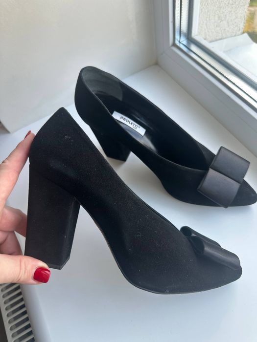 Взуття 40 розміру