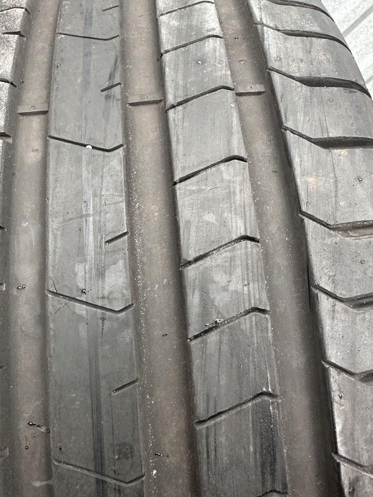 285/45/21 pirelli