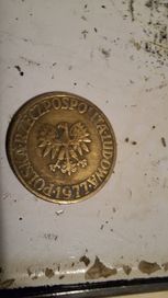 Moneta 5 zł z 1977 roku bez znaku mennicy.