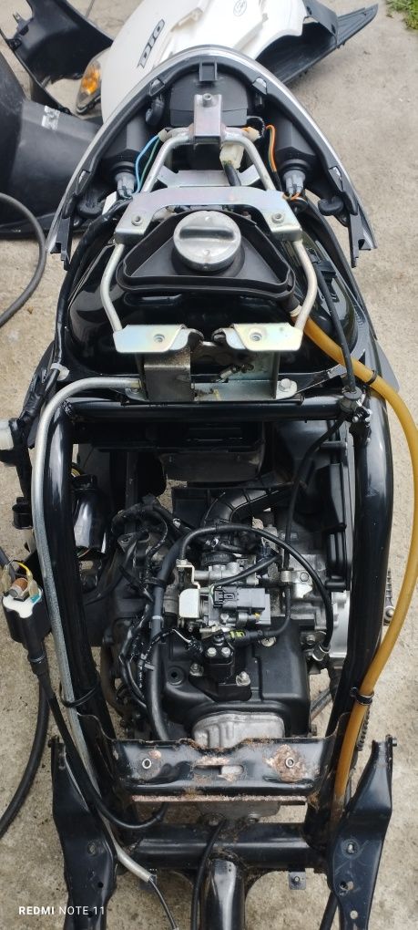 Розбираю honda dio 62,68-хонда діо 62,68-карбюратор та інжектор