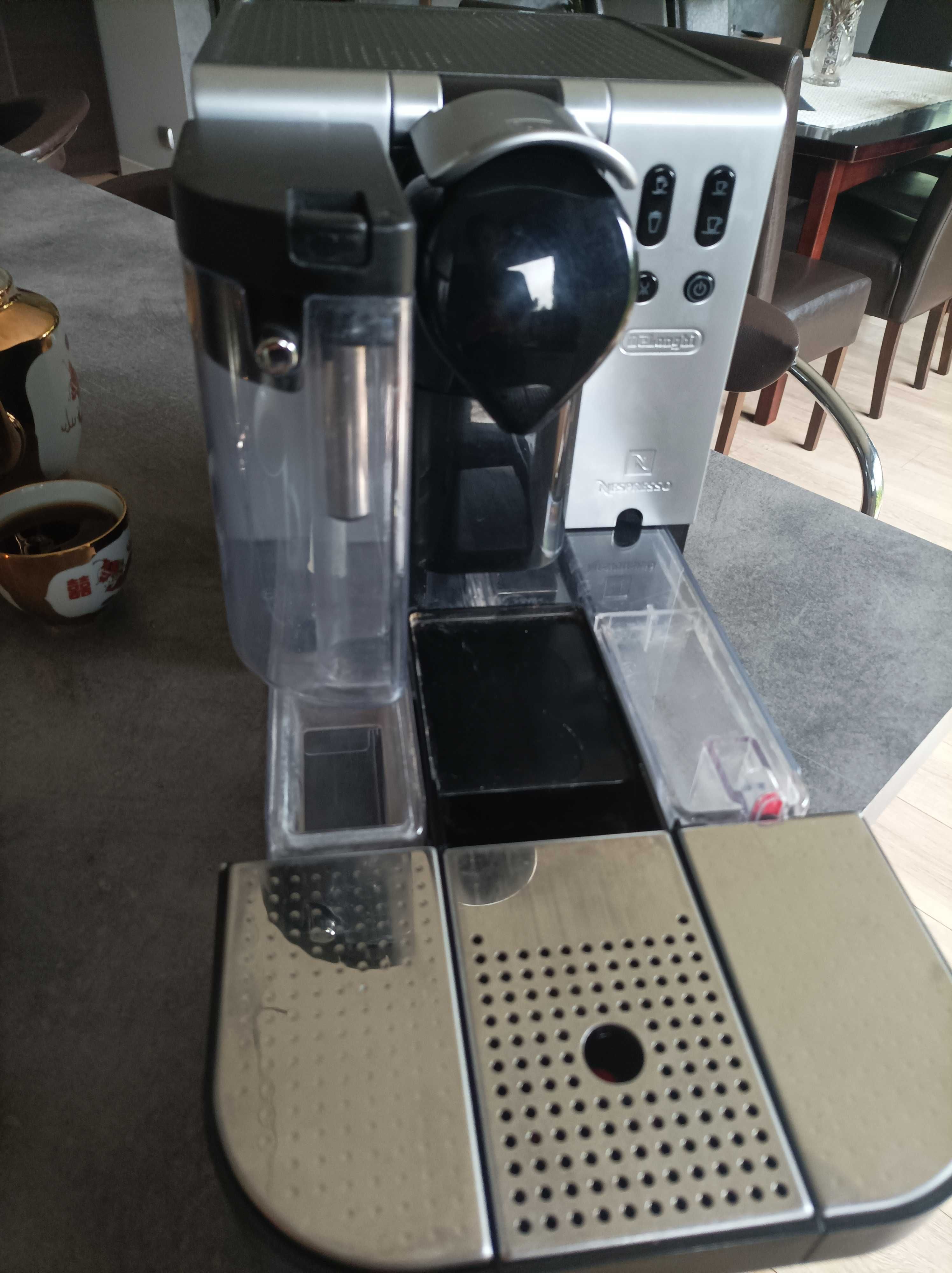 Ekspres do kawy DeLonghi Nespresso