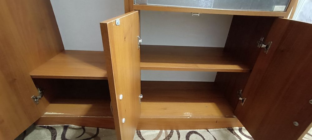 Шкаф в прихожую.