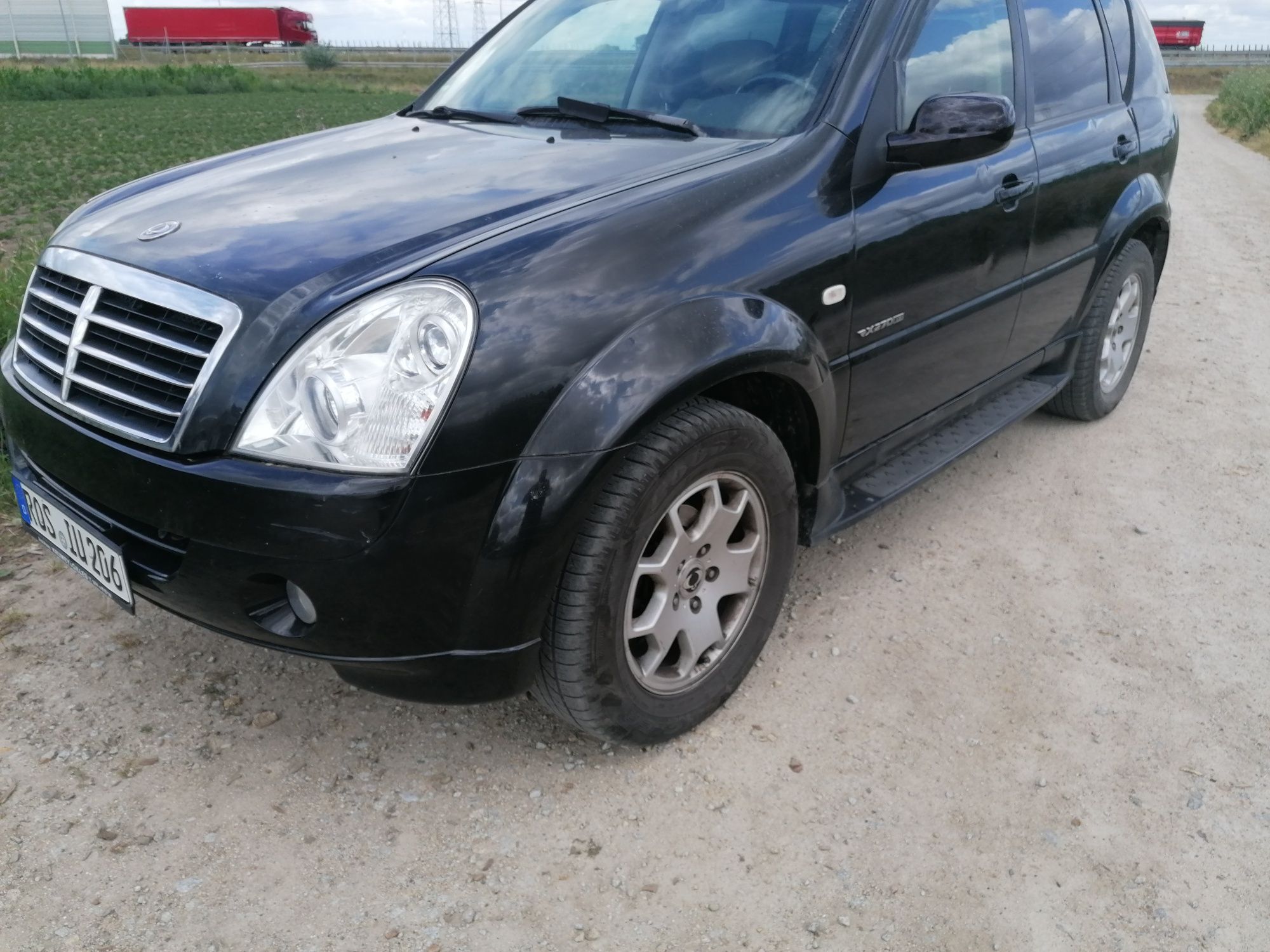 Sangyong Rexton Suzuki Ml Isuzu Patrol
