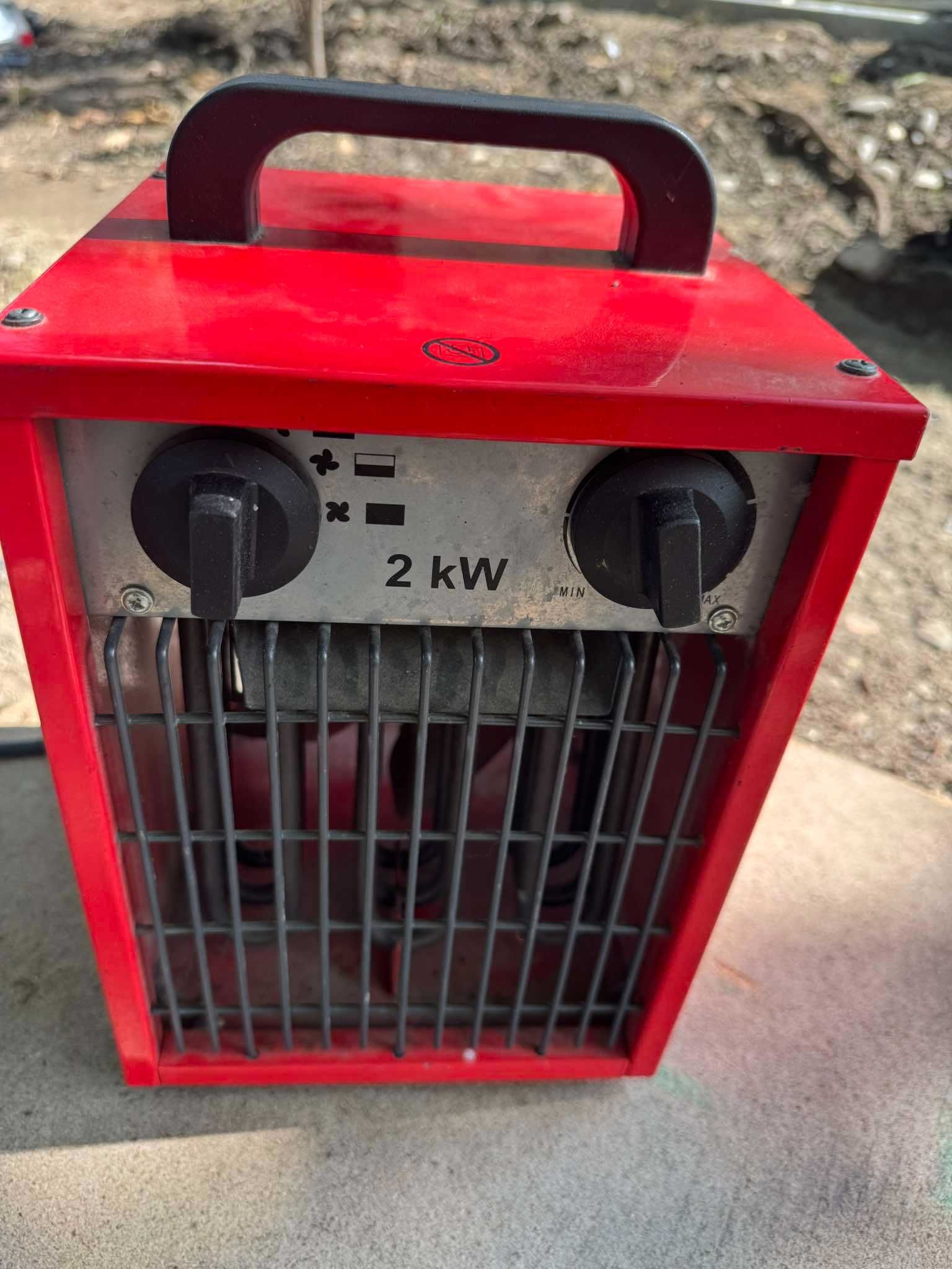 Nagrzewnica elektryczna IFH01-20-K 2KW