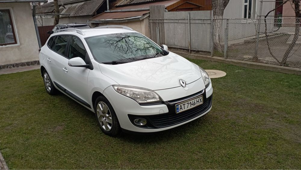 Продаж Renault Megane 2012 рік