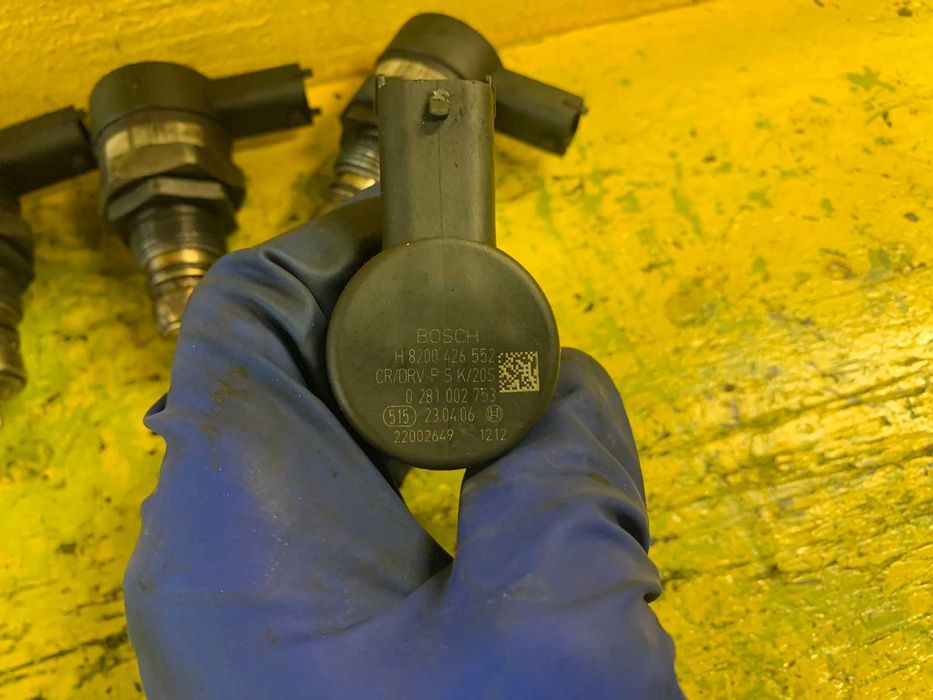 Датчик тиску палива Renault Laguna  давления в рейке в рампі рено m9r