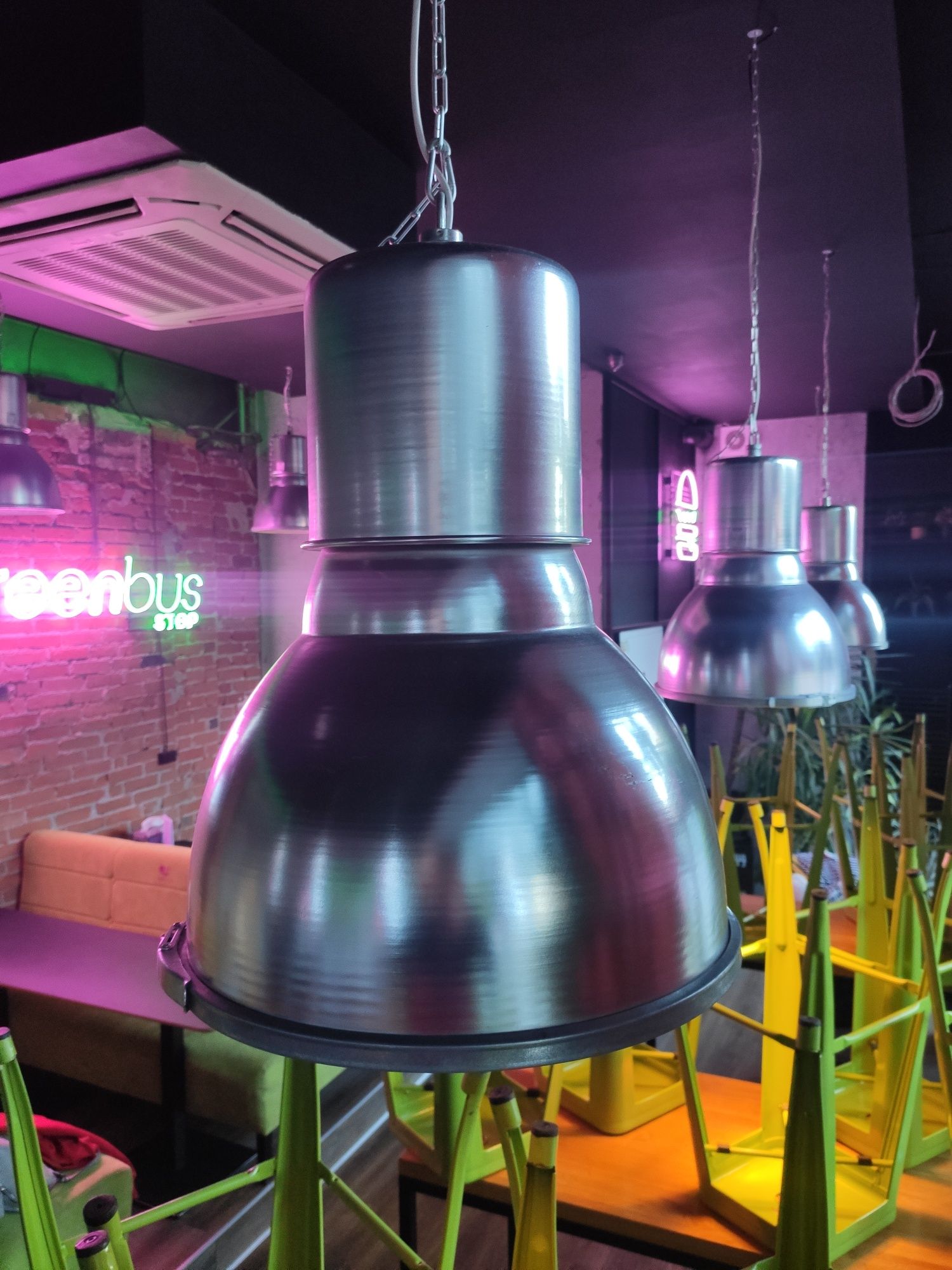 Lampa Loftowa srebrna, aluminium, bar, restauracja, stan idealny