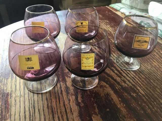 Conjunto de 5 copos (publicidade vintage) para brandy e aguardente