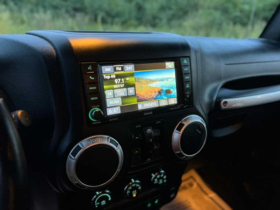 Jeep Wrangler Unlimited Rubicon Hard Rock      2016