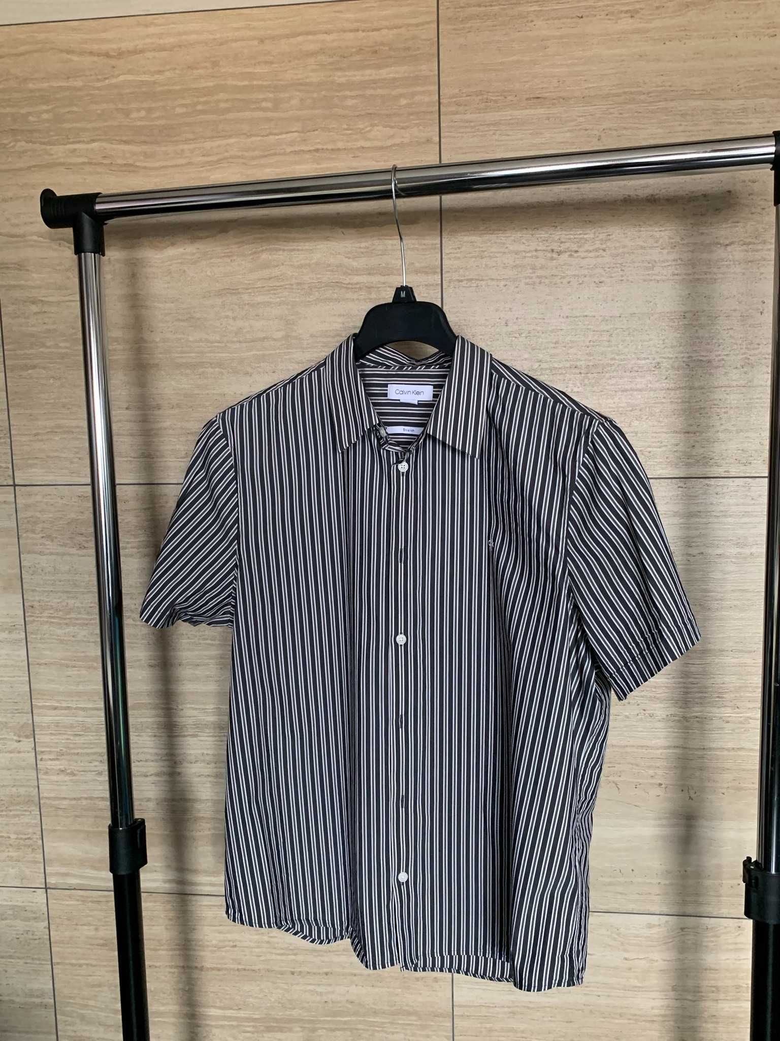 Фирменная рубашка Calvin Klein с коротким рукавом, почти новая
