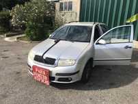 Skoda Fabia 1.2 tres 3. Cilindros Ano 2002