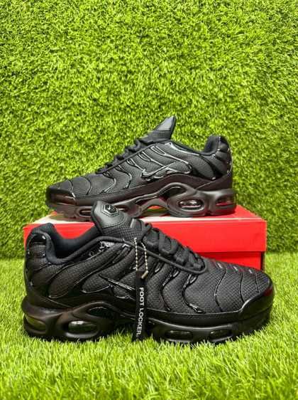 "Buty damskie Trampki"Nike_Air_Max_TN_Plus_czarny R. 44