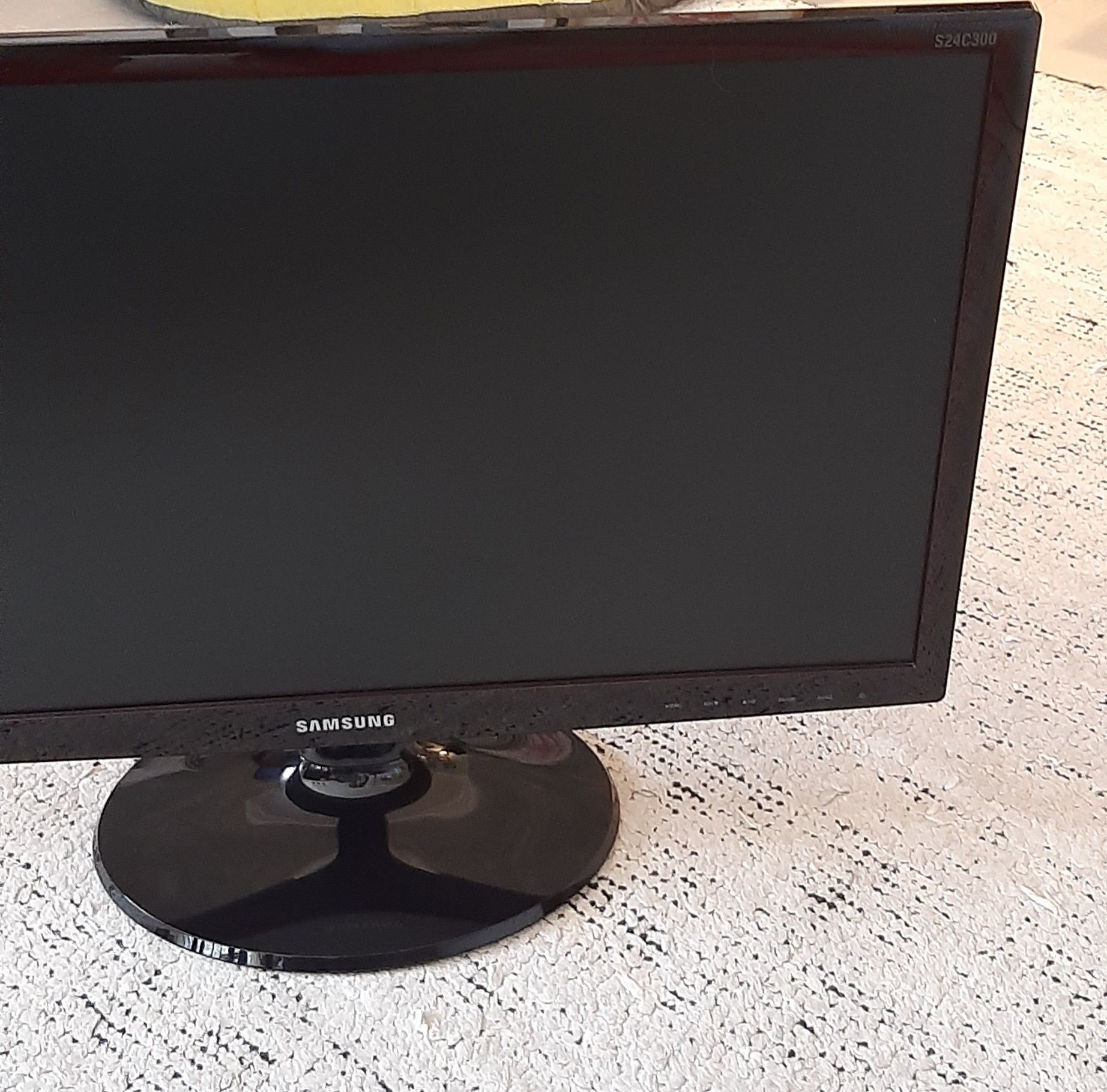 Monitor Samsung S24C300H 61 cm (24") 1920 x 1080 pixels Full HD Black,