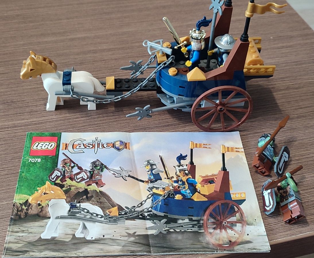 LEGO castle 7078 Królewski Rydwan Bojowy