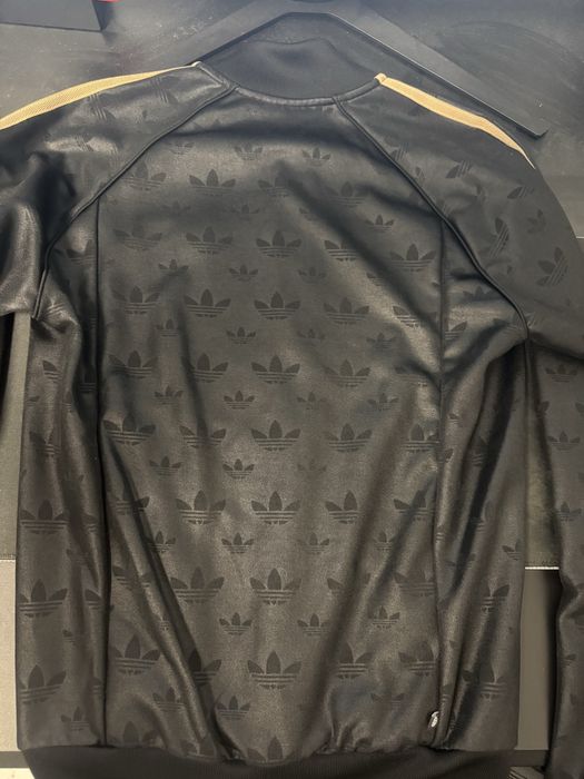 Casaco Adidas Originals - Preto e Dourado - XS