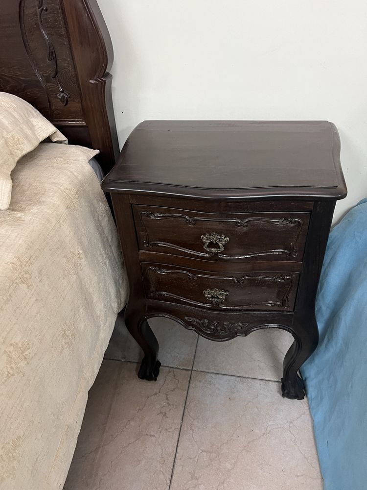 Quarto completo de casal em pau ferro