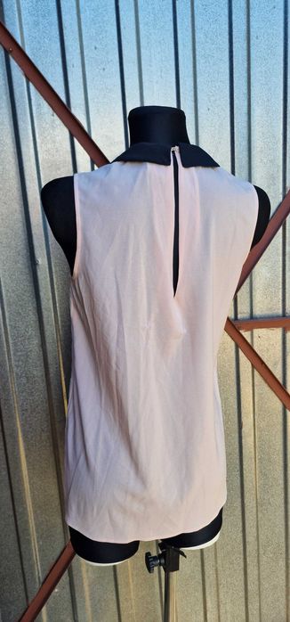 Stradivarius elegancka bluzka bez rękawów pudrowy róż M