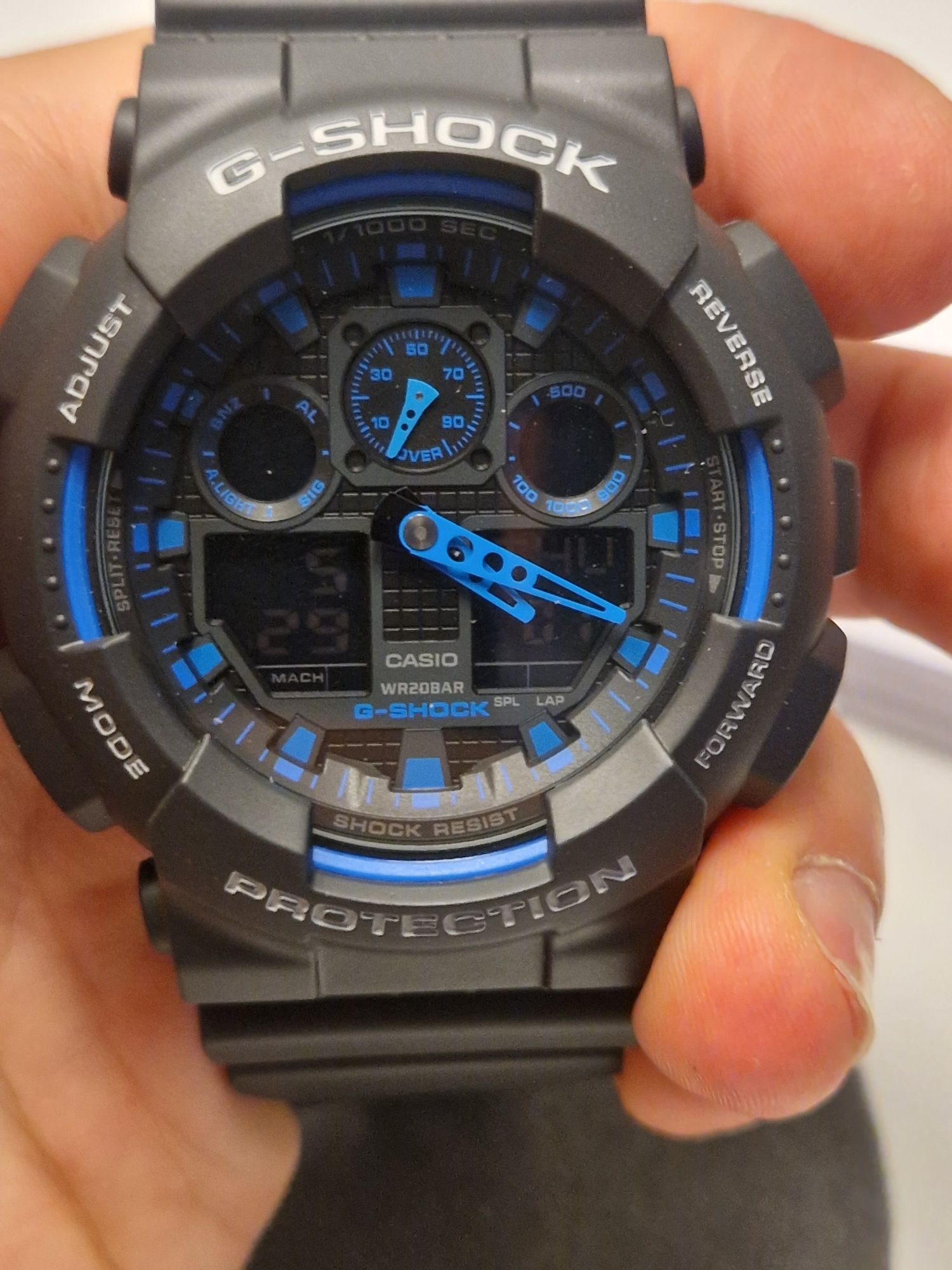 Zegarek sportowy CASIO G-Shock Original GA-100-1A2ER Czarno-niebieski
