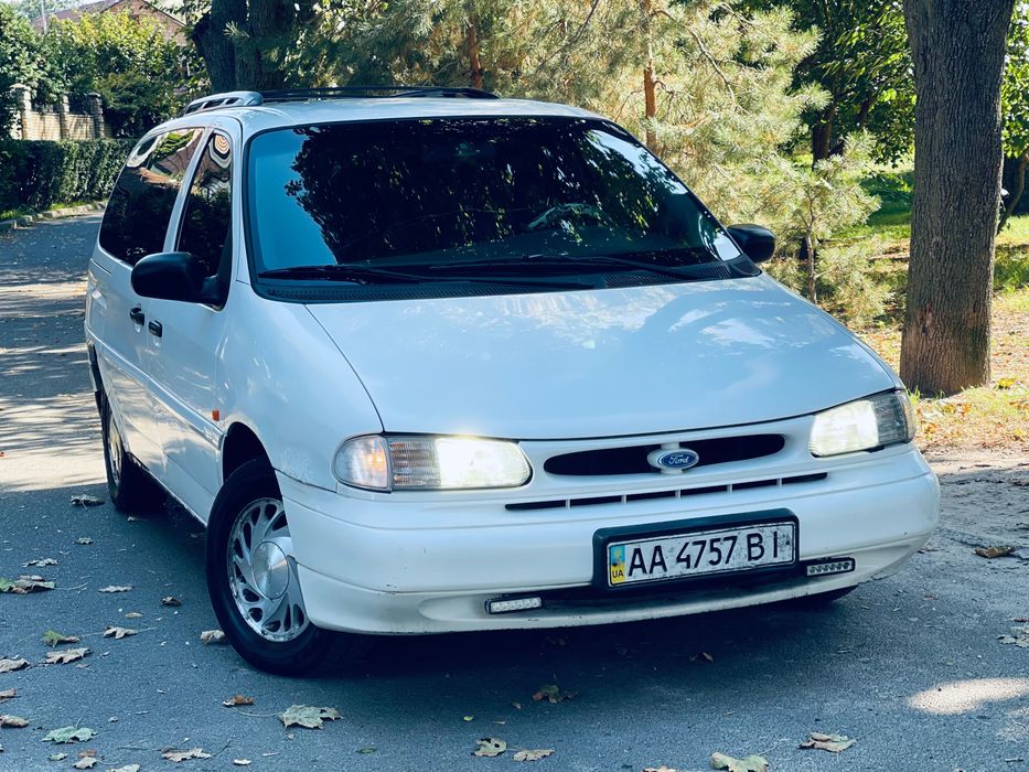 Ford семь Автомат мест газ бензин