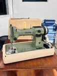 Maquina de costura oliva