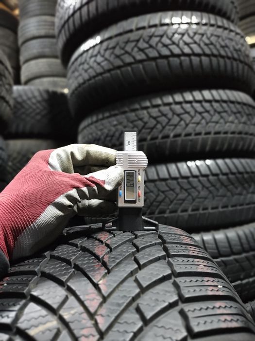 Резина 235 65 r17 Bridgestone Blizzak 2023 рік колеса зима Gtyres