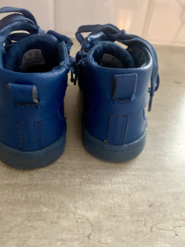 Buty na wiosnę Clarks 24